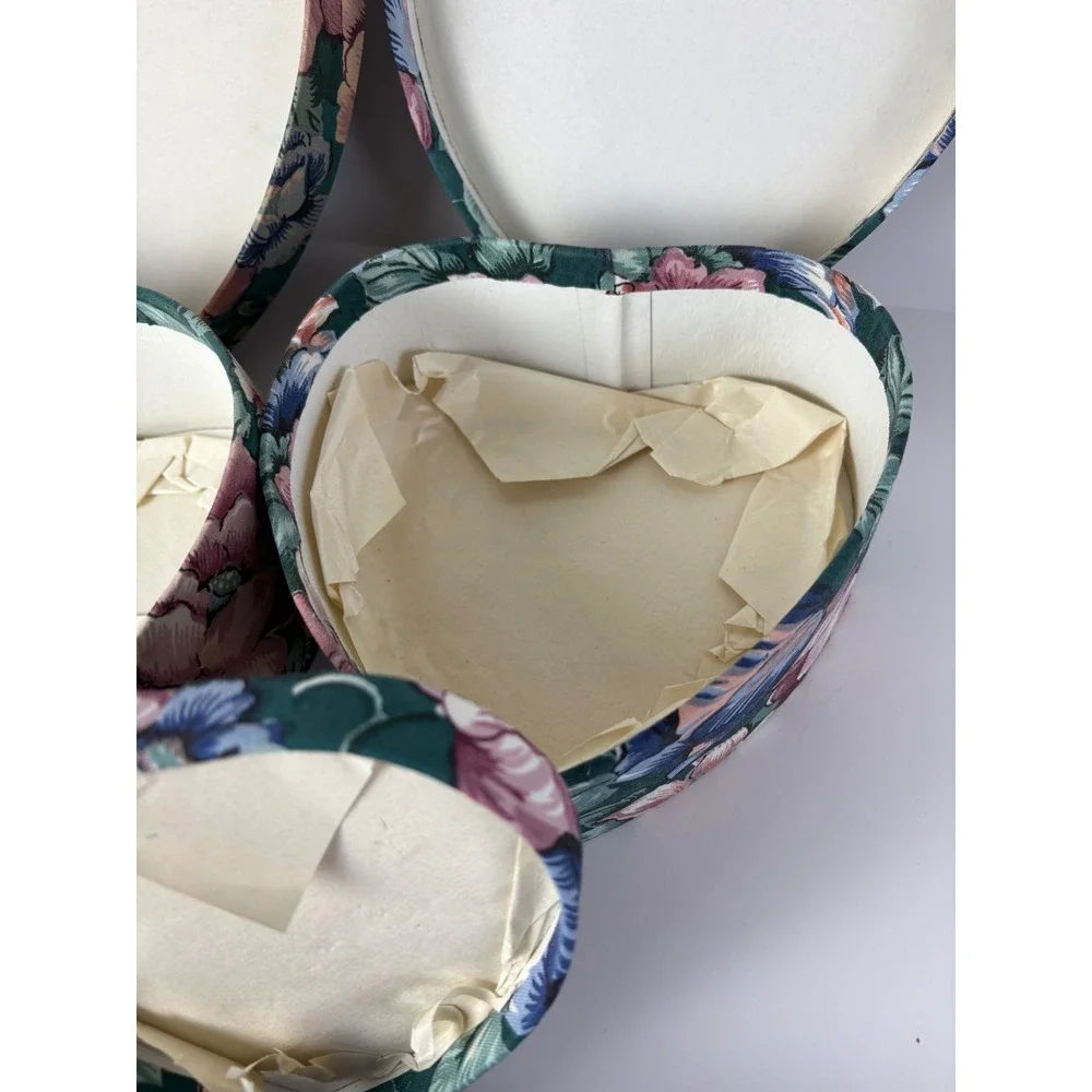 Vintage Floral Chintz Heart Nesting Boxes Set of 3  Cottage-core Nesting